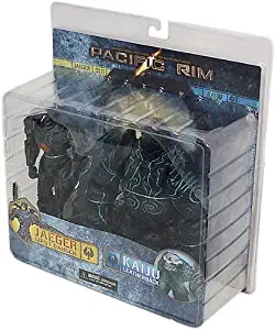 Pacific Rim Battle Damaged Gipsy Danger & Leatherback 7" Action Figure 2-Packs